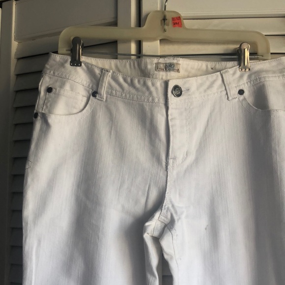 White Denim Jeans - Picture 2 of 4
